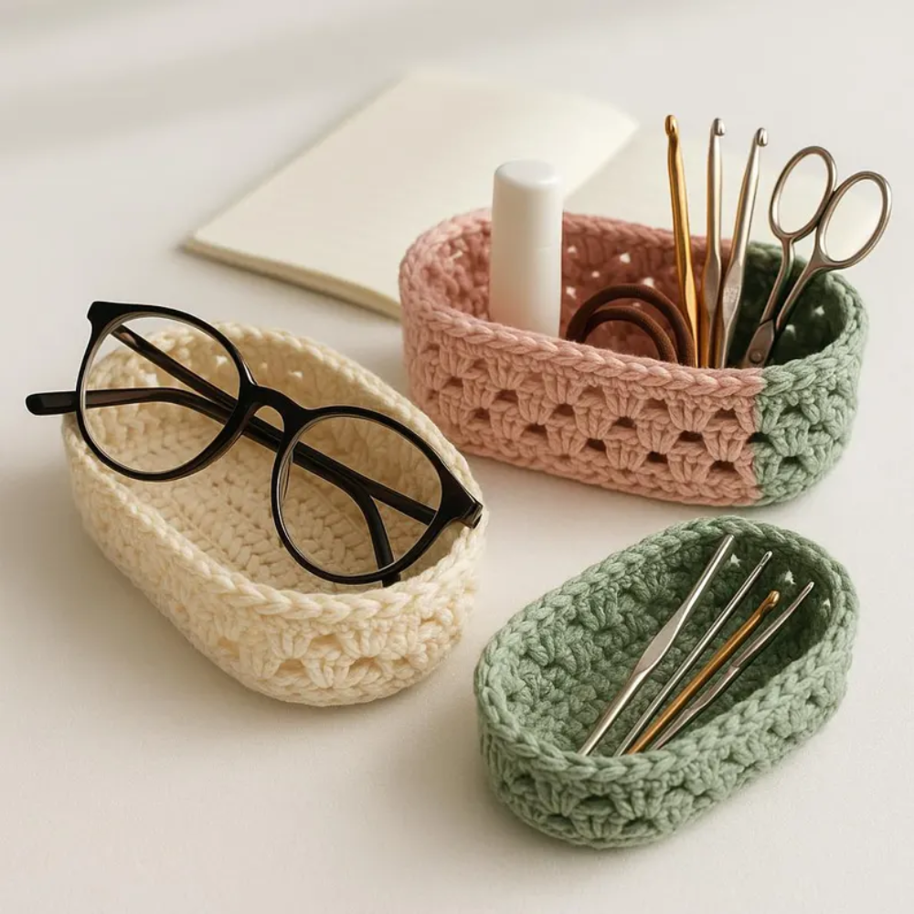crochet goggles Crochet Glasses Holder Pattern – Vibecrochet