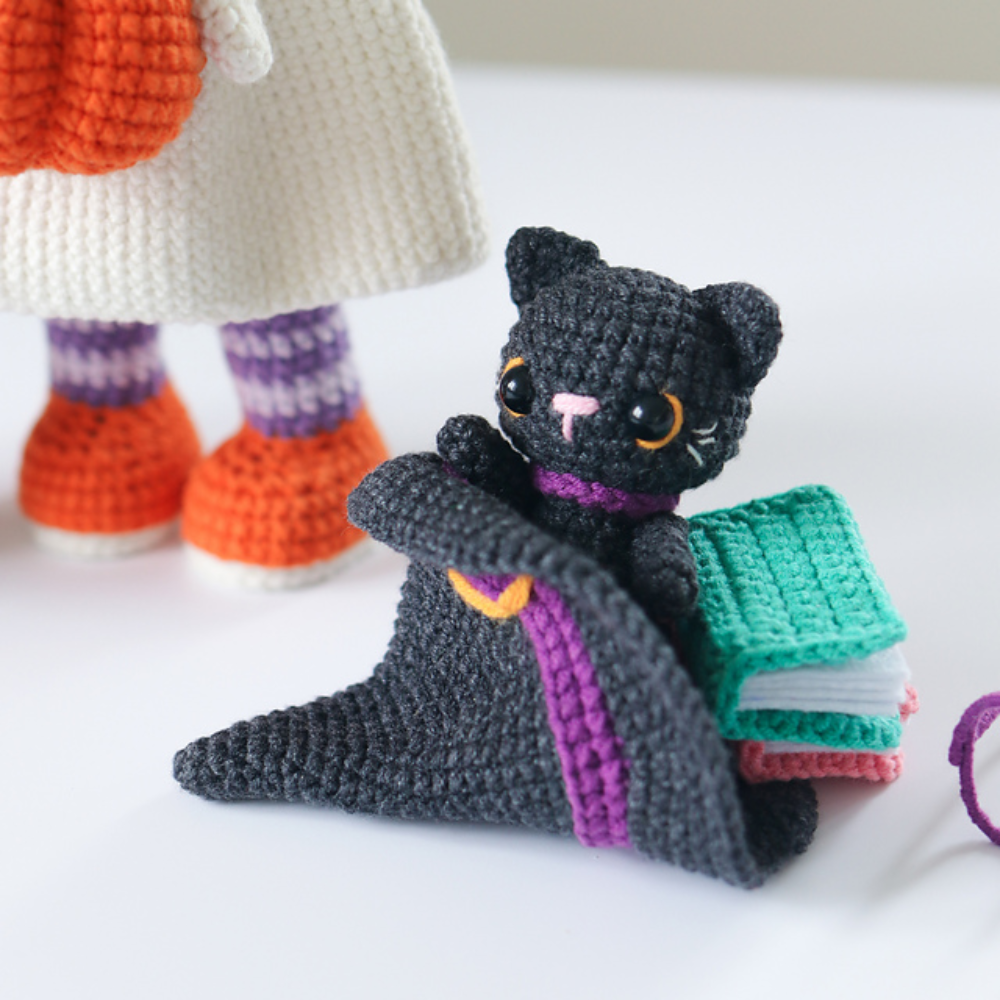 Pumpkin Witch Gosts Crochet Pattern
