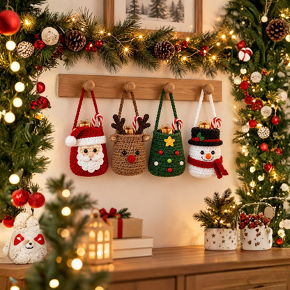 Mini Christmas Door Pocket Crochet Pattern